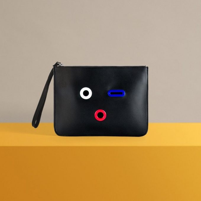 SMILEY Pouch. Black